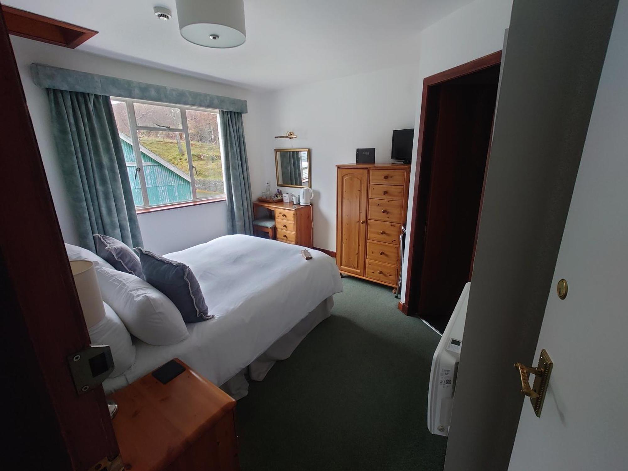 Kintail Lodge Hotel Kyle of Lochalsh Exterior foto